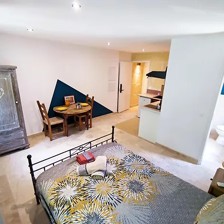L'etape Arlesienne Apartment *
